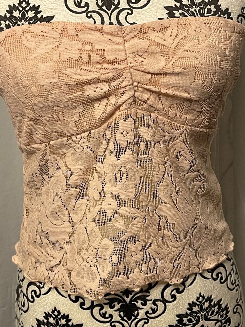 Peach Floral Lace Halter Top Size Large